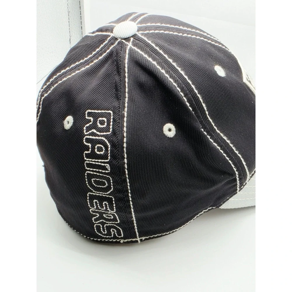 Reebok NFL Oakland Raiders Hat Mens Black Grey Stretch Fit Onfield Equipment Cap